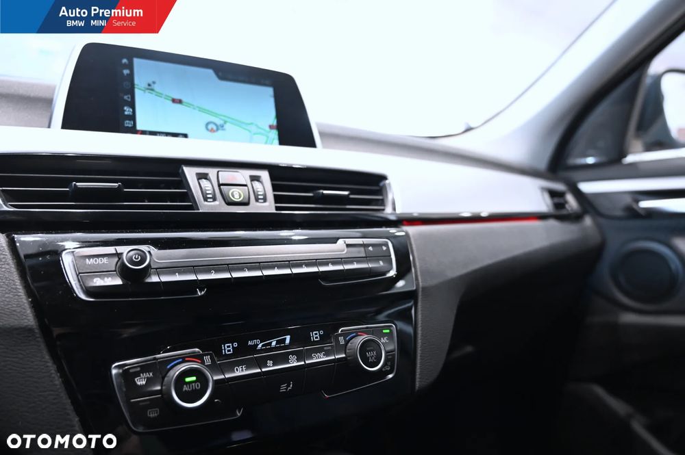 BMW X1 sDrive18i - 11