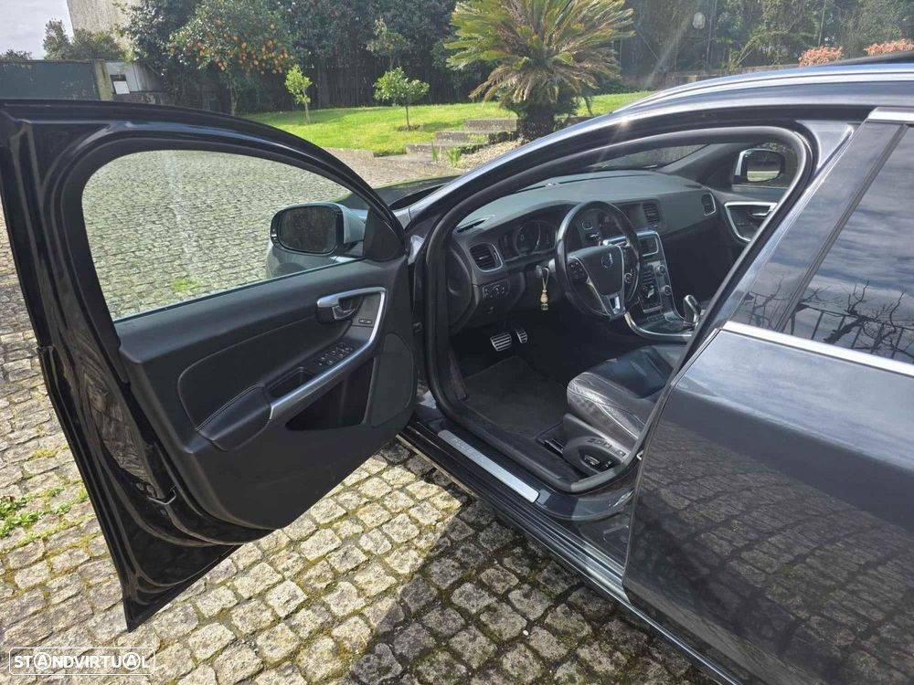 Volvo V60 D6 Twin Engine Geartronic RDesign - 23