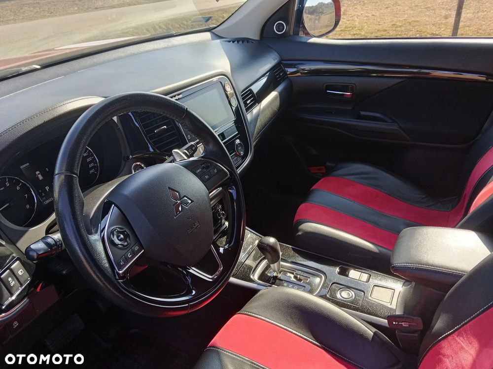 Mitsubishi Outlander 2.0 Intense 4WD CVT - 9