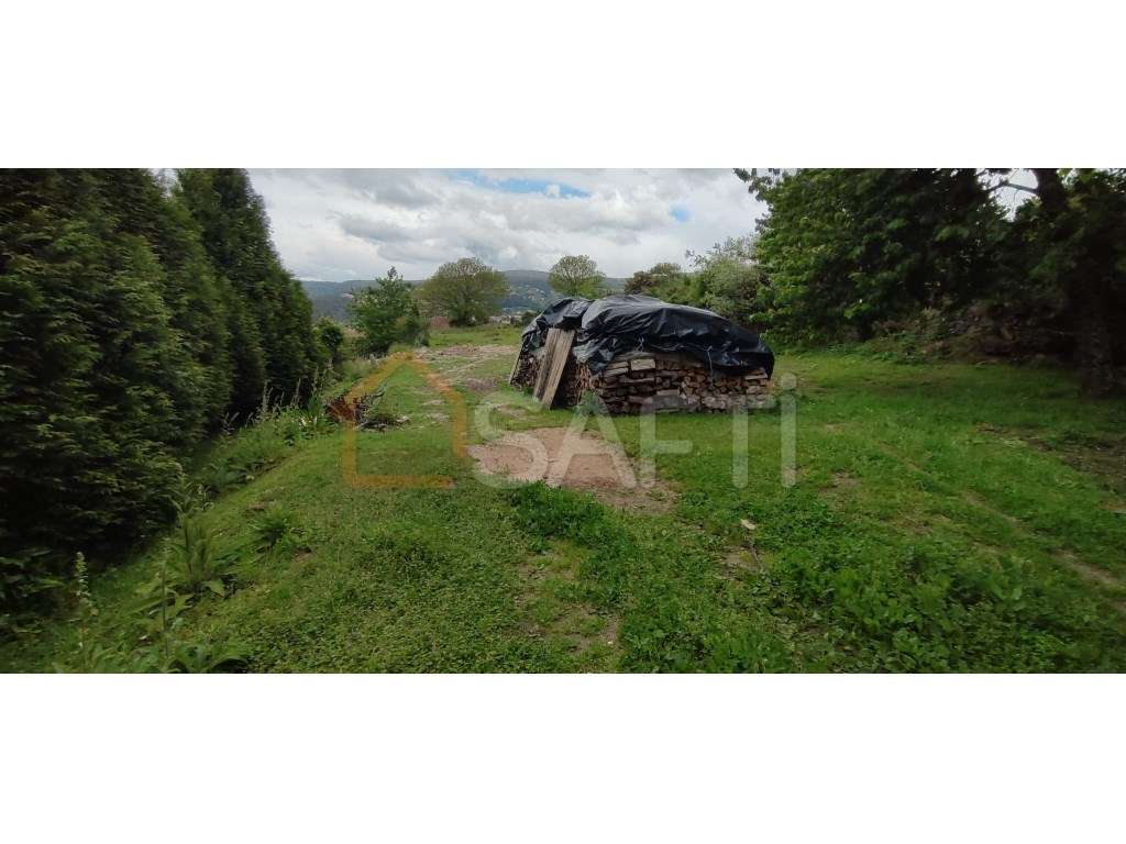 Moradia T2 para recuperação - Grande imagem: 5/13