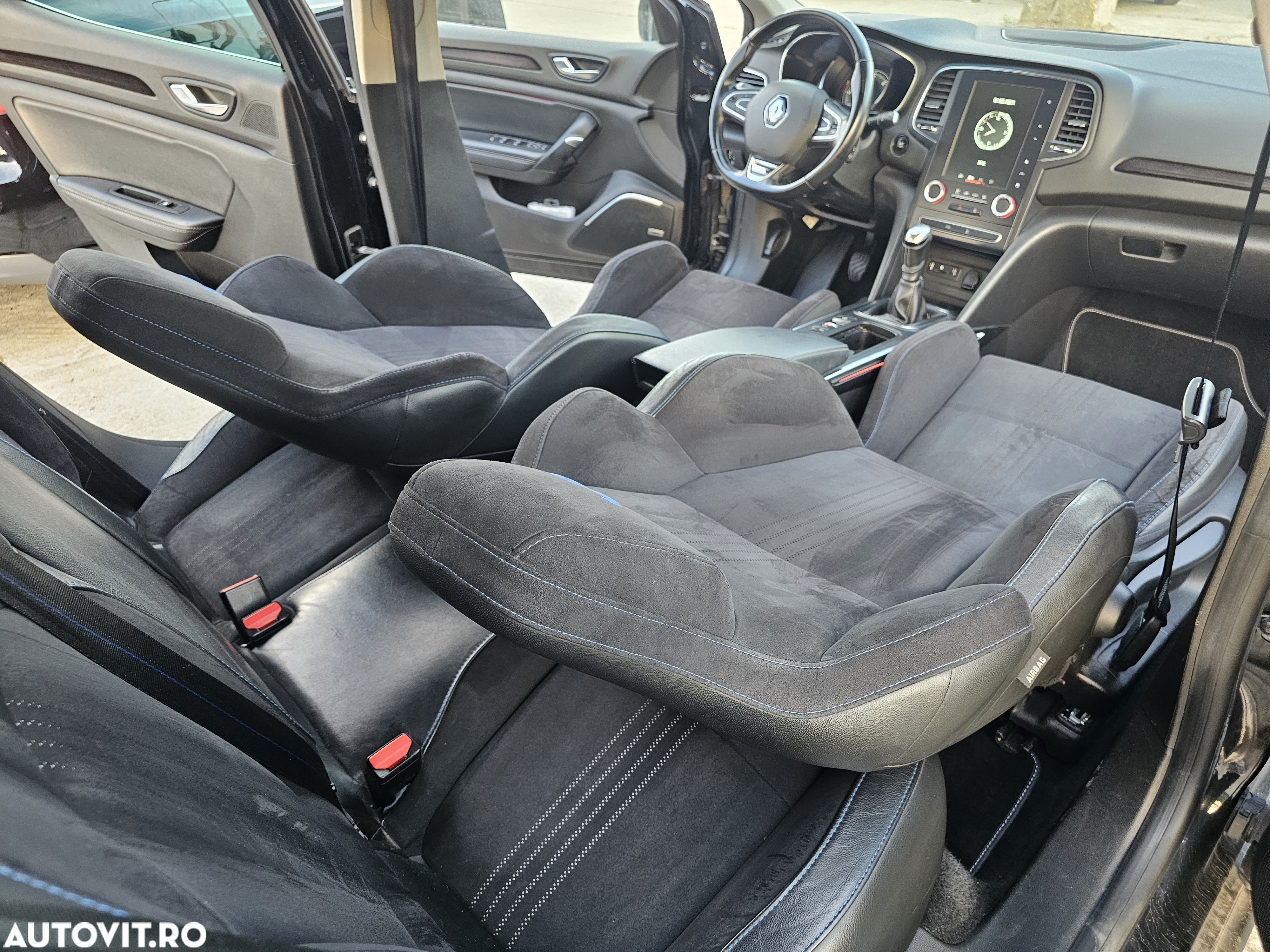 Renault Megane ENERGY dCi 130 BOSE EDITION - 38