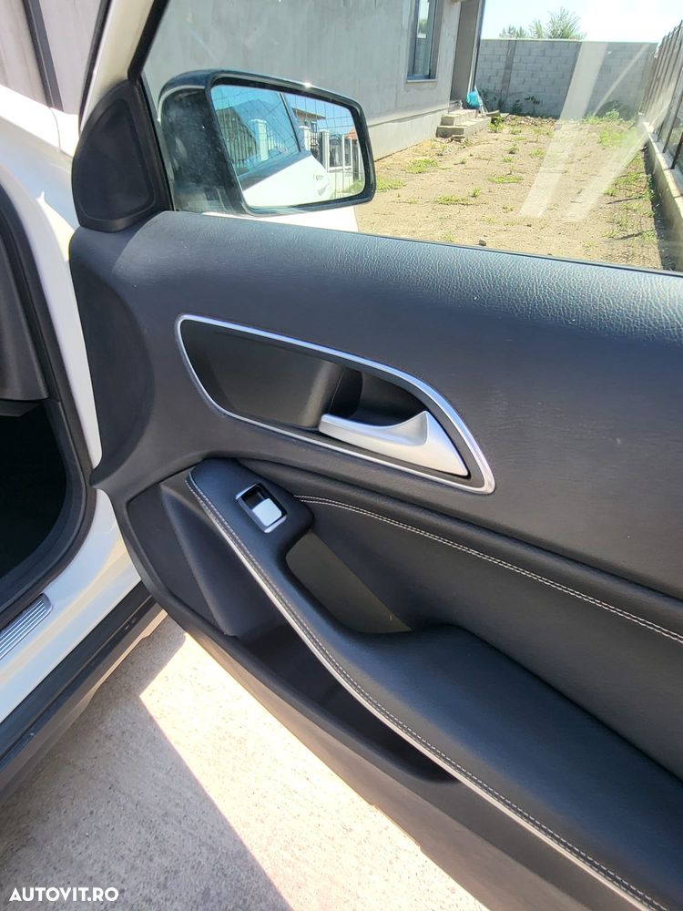 Mercedes-Benz GLA 220 CDI 4MATIC Aut. - 13