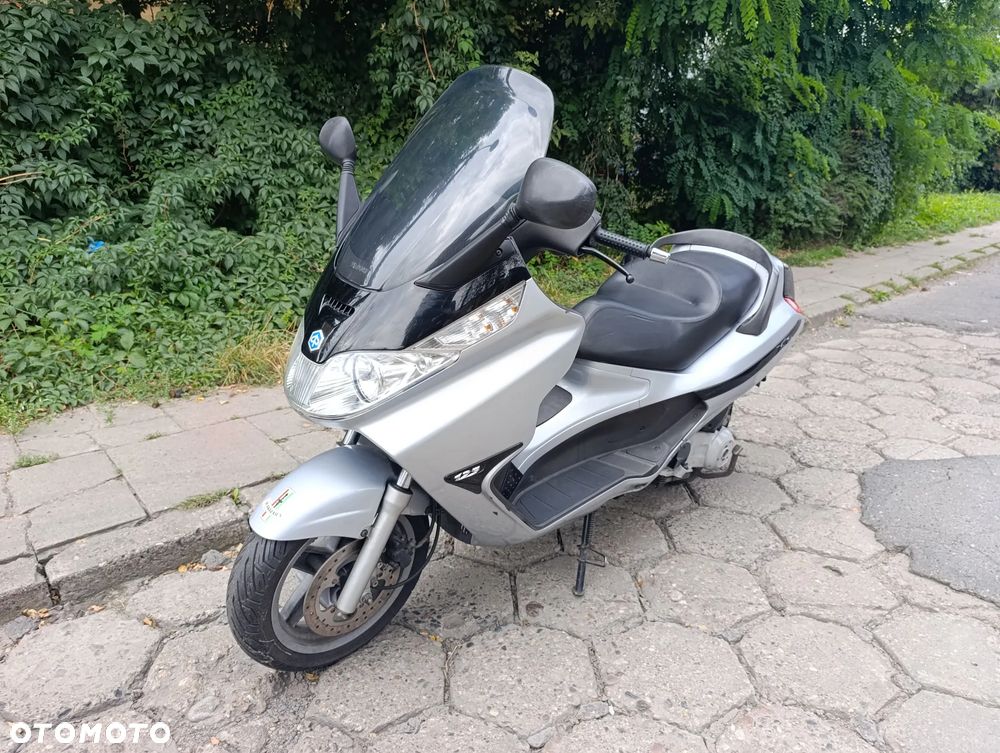 Piaggio X8 - 1