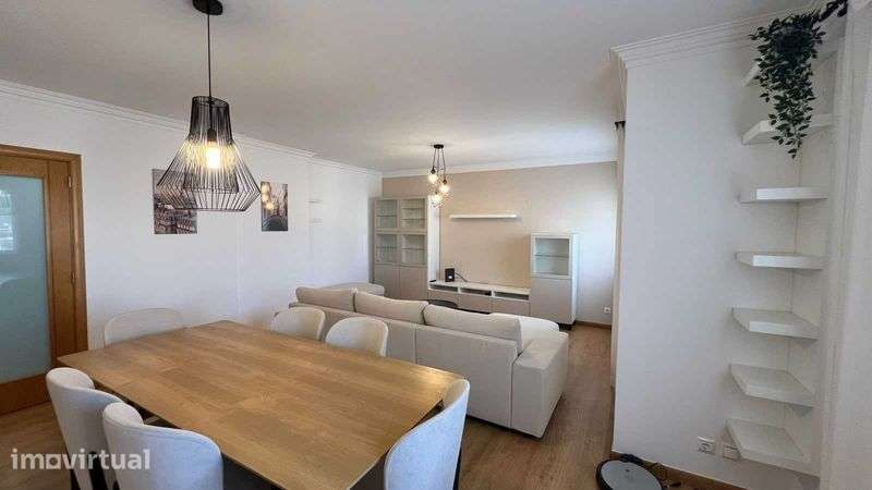 Apartamento T2 à venda em Lisboa - Grande imagem: 2/12