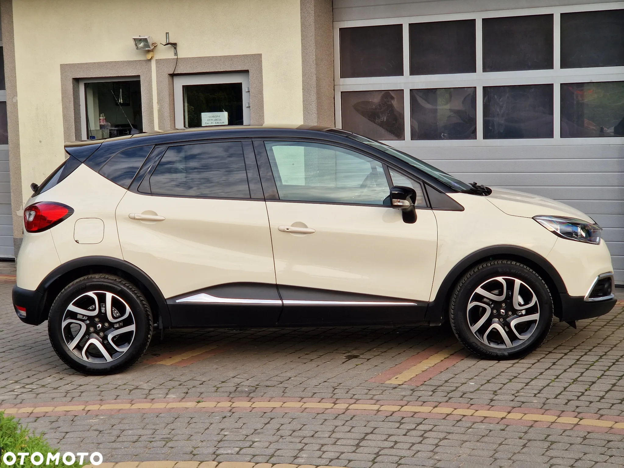 Renault Captur 1.2 TCe Intens EDC - 10