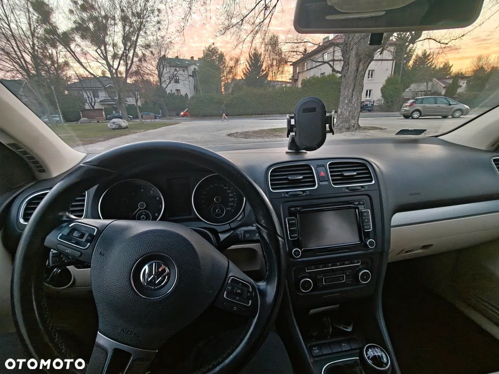 Volkswagen Golf 1.4 TSI MATCH - 12