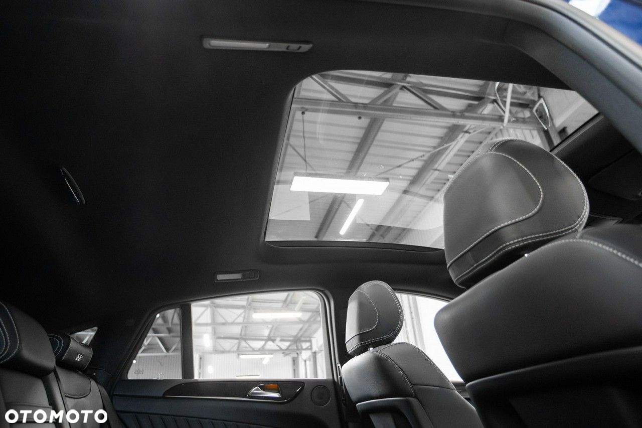 Mercedes-Benz GLE - 28
