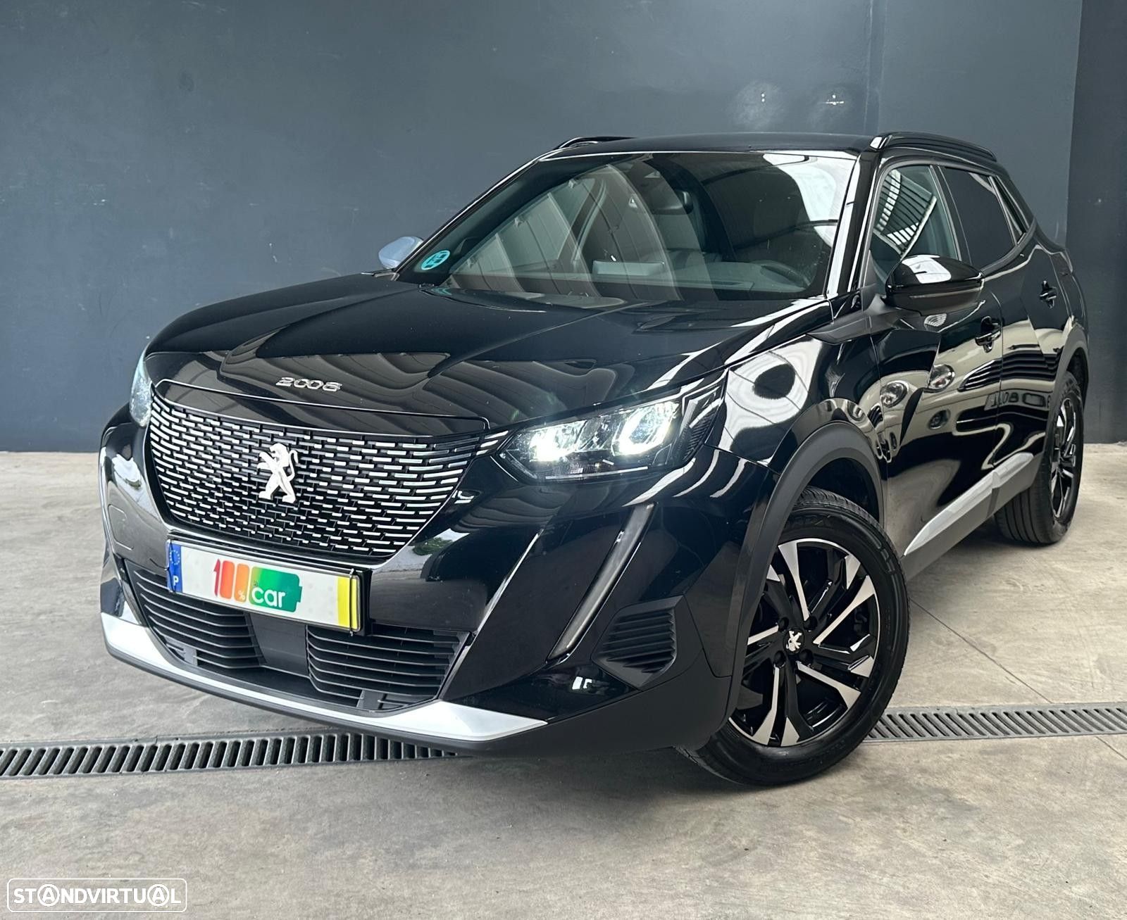 Peugeot 2008 1.2 PureTech Allure - 1