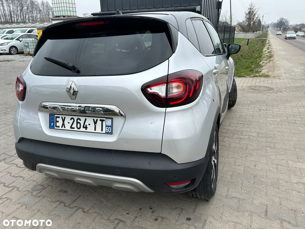 Renault Captur - 32