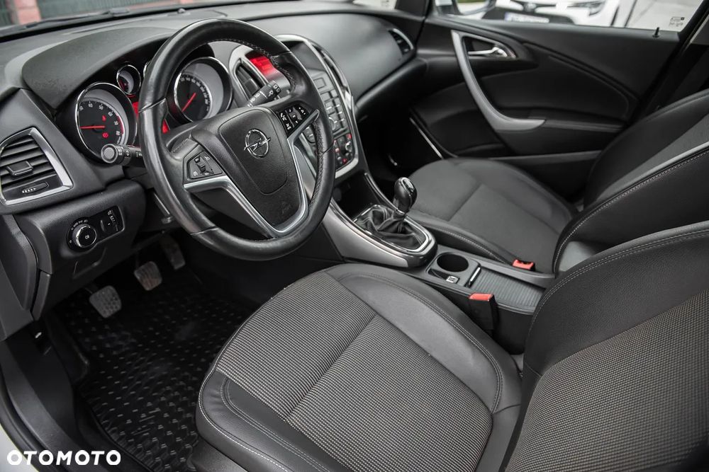 Opel Astra 1.4 Turbo - 15