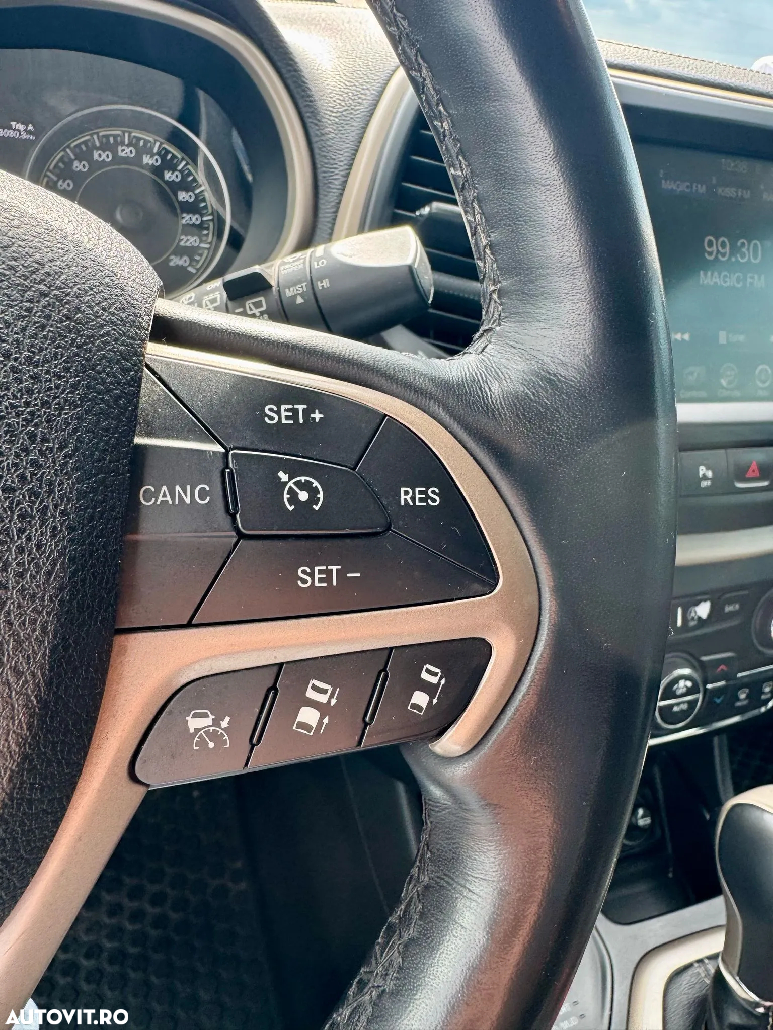 Jeep Cherokee 2.0 Mjet 4x4 AT Limited - 35