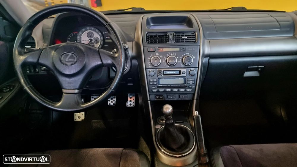 Lexus IS 200 Standard - 7