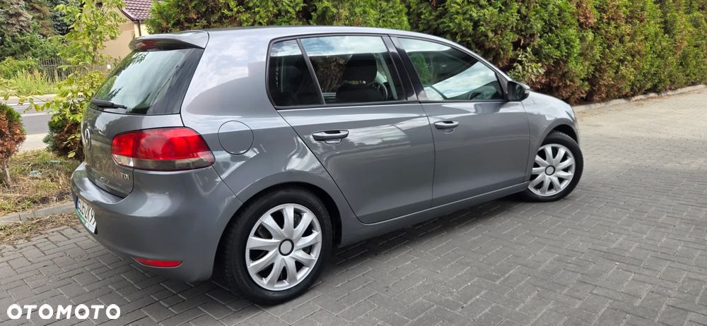 Volkswagen Golf 2.0 TDI DPF Comfortline 119 g - 17