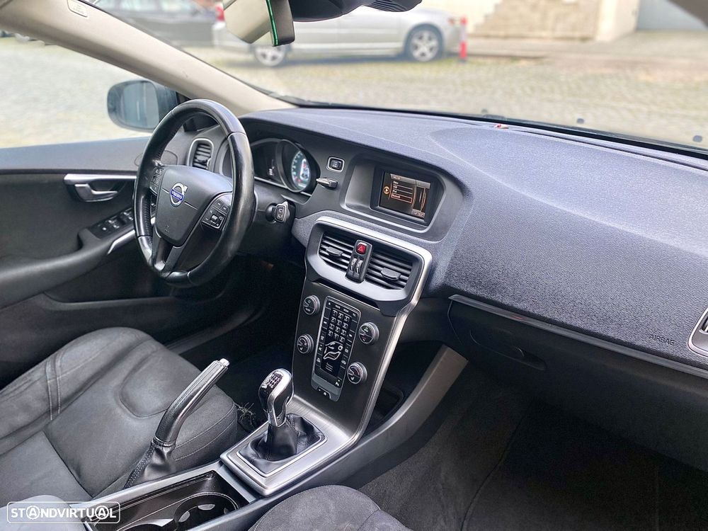 Volvo V40 1.6 D2 Eco Kinetic - 21