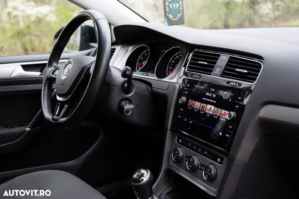 Volkswagen Golf 1.2 TSI BlueMotion Technology Comfortline - 11