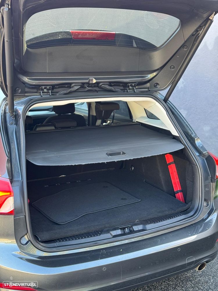 Ford Focus SW 1.0 EcoBoost S&S TITANIUM - 4