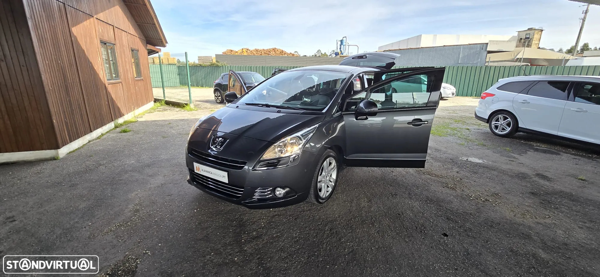 Peugeot 5008 2.0 HDi Executive JLL17 - 33