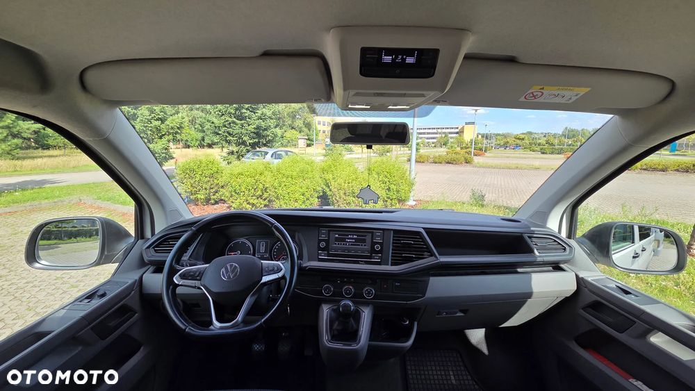 Volkswagen Transporter Kombi L2H1 - 12