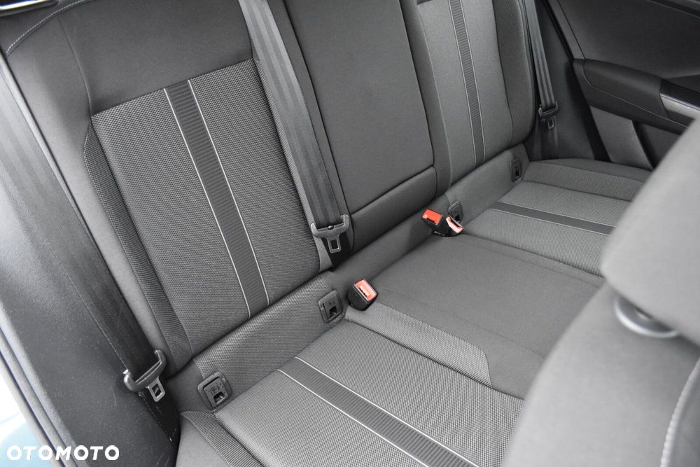 Volkswagen T-Roc 1.5 TSI Life - 33