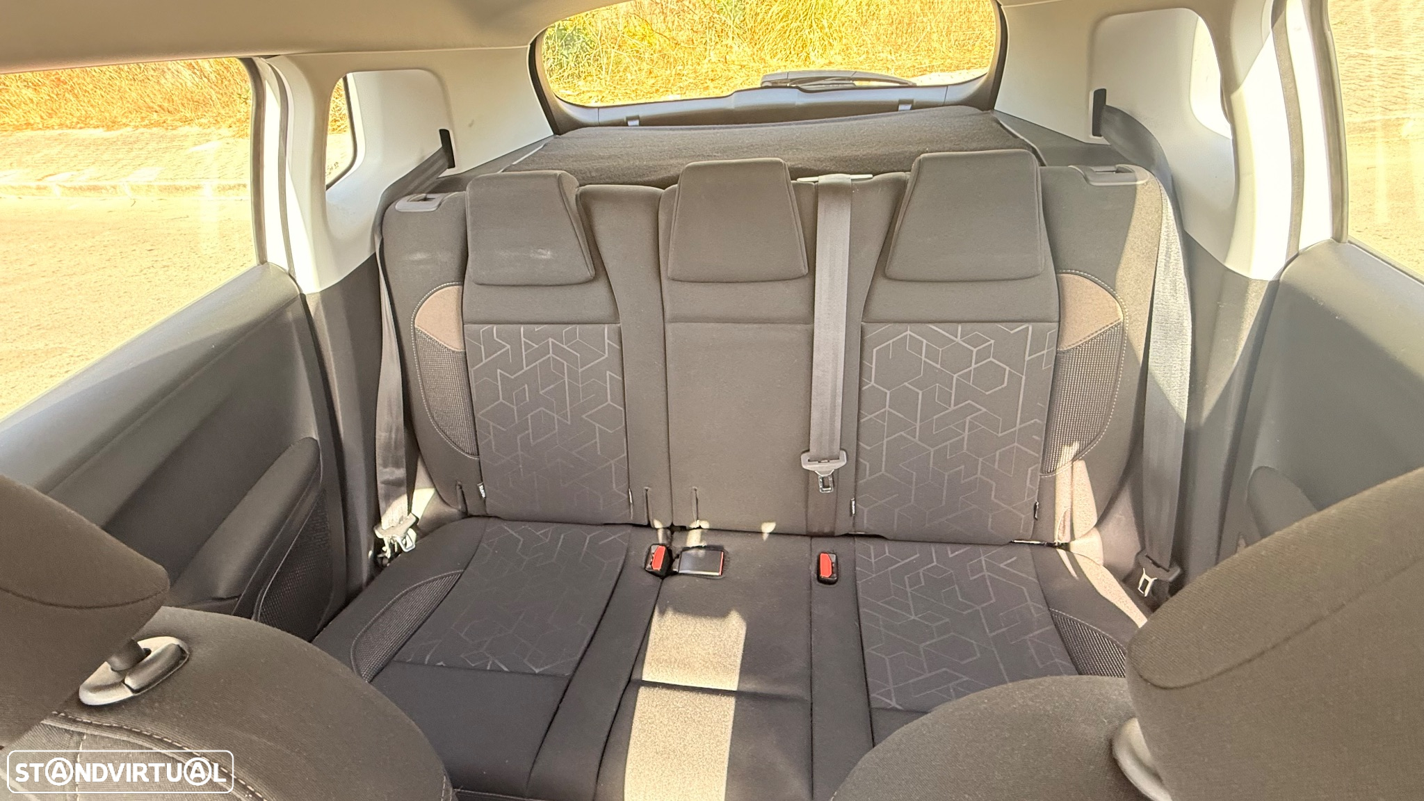 Peugeot 2008 1.2 VTi Active - 10