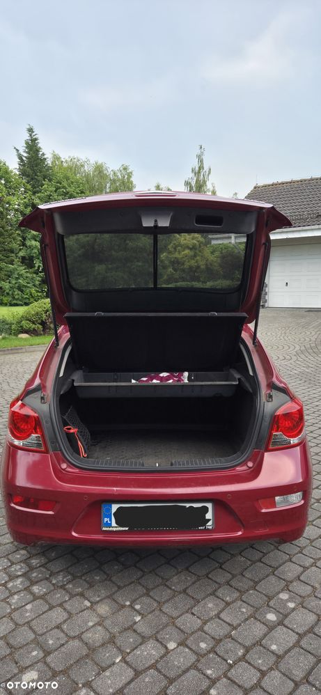 Chevrolet Cruze 1.8 LT - 12