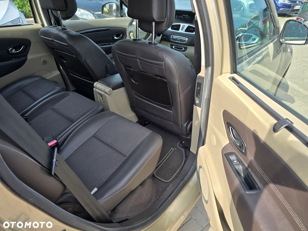 Renault Scenic - 11