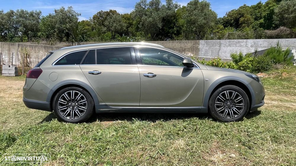Opel Insignia Country Tourer 2.0 CDTi AWD S/S - 8