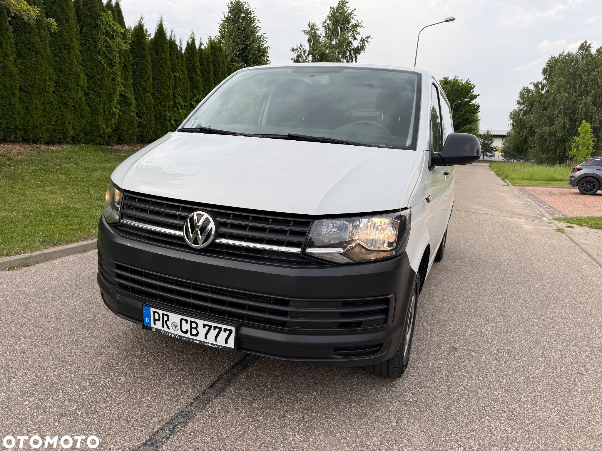 Volkswagen Transporter - 9