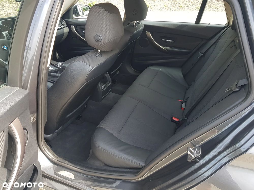 BMW Seria 3 - 14