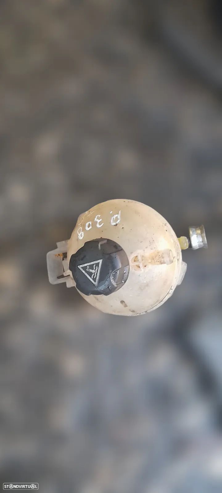 Deposito de agua Peugeot 308 1.5hdi de 2020 - 1