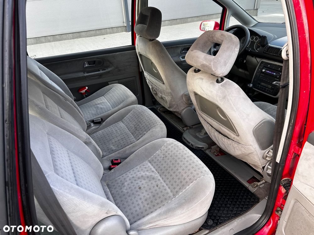 Volkswagen Sharan 1.9 TDI Comfortline - 9