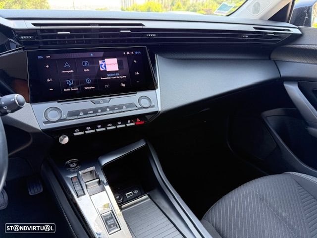 Peugeot 308 SW BlueHDi 130 EAT8 Business - 32