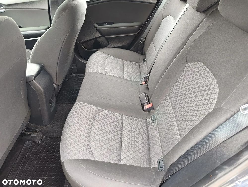 Kia Ceed 1.5 T-GDI S - 10