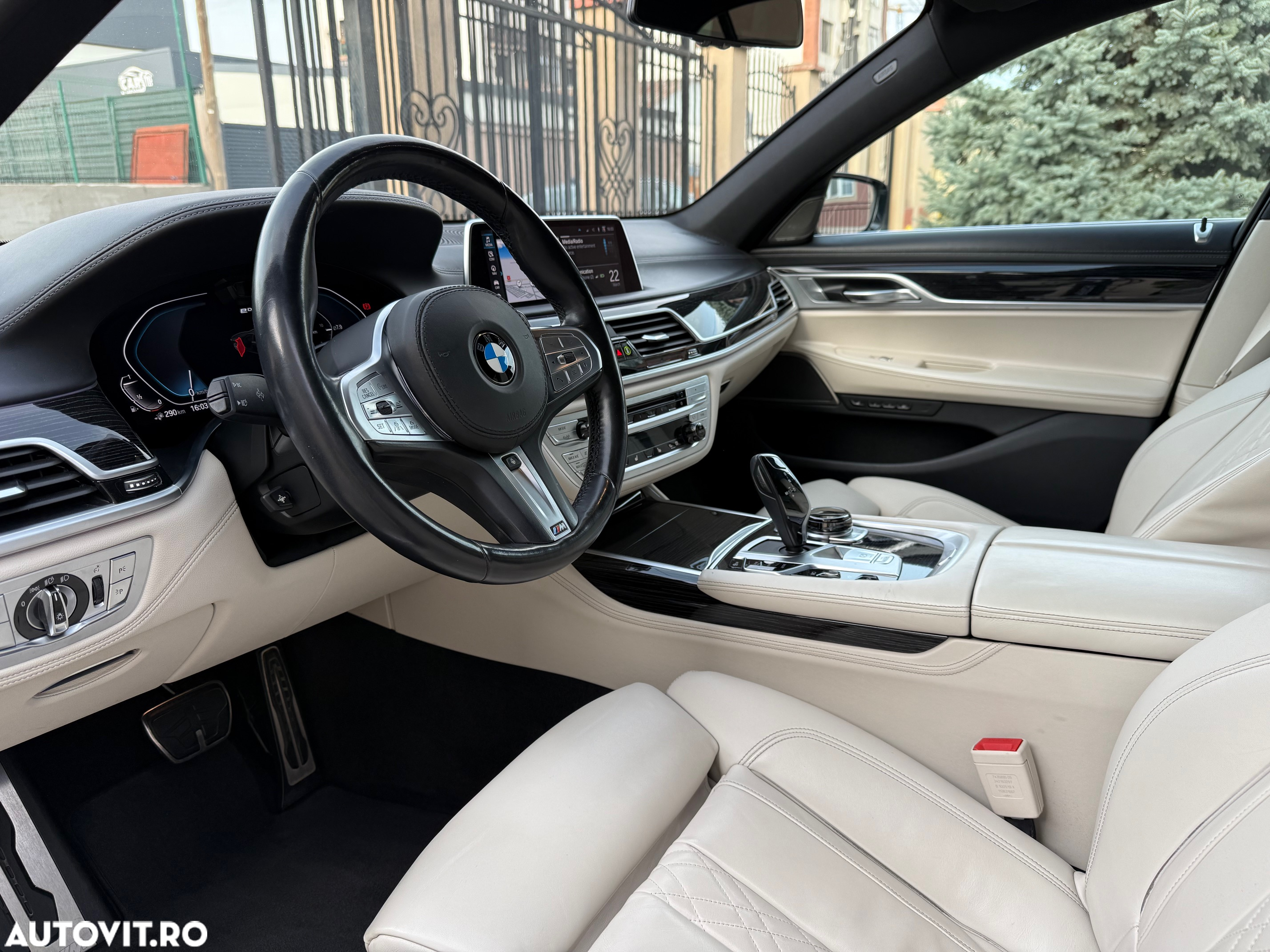 BMW Seria 7 - 8