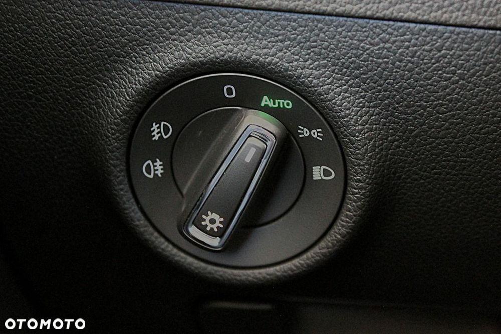 Skoda Superb 2.0 TDI SCR Active - 28