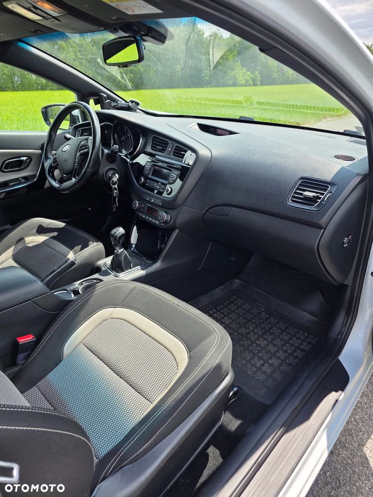 Kia ProCeed 1.4 L - 13