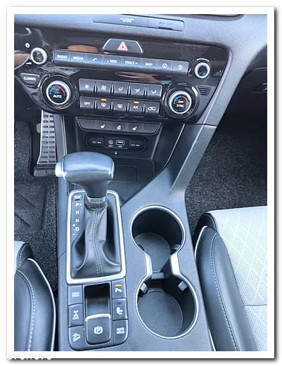 Kia Sportage 2,0 CRDI AWD Vision - 32
