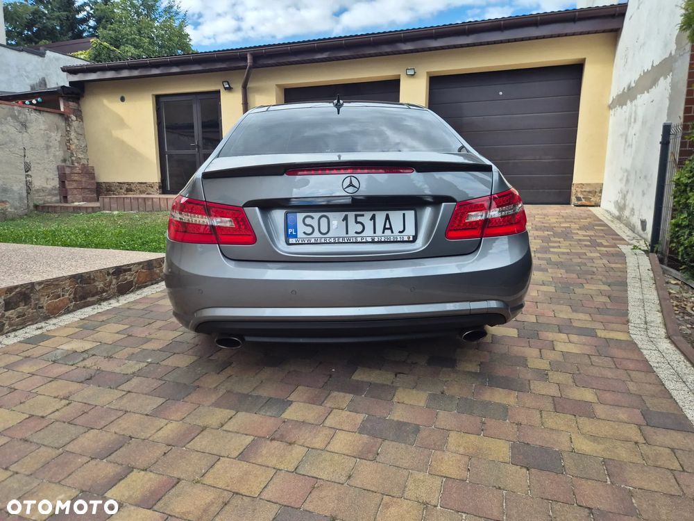 Mercedes-Benz Klasa E 350 CGI BlueEffICIENCY - 17