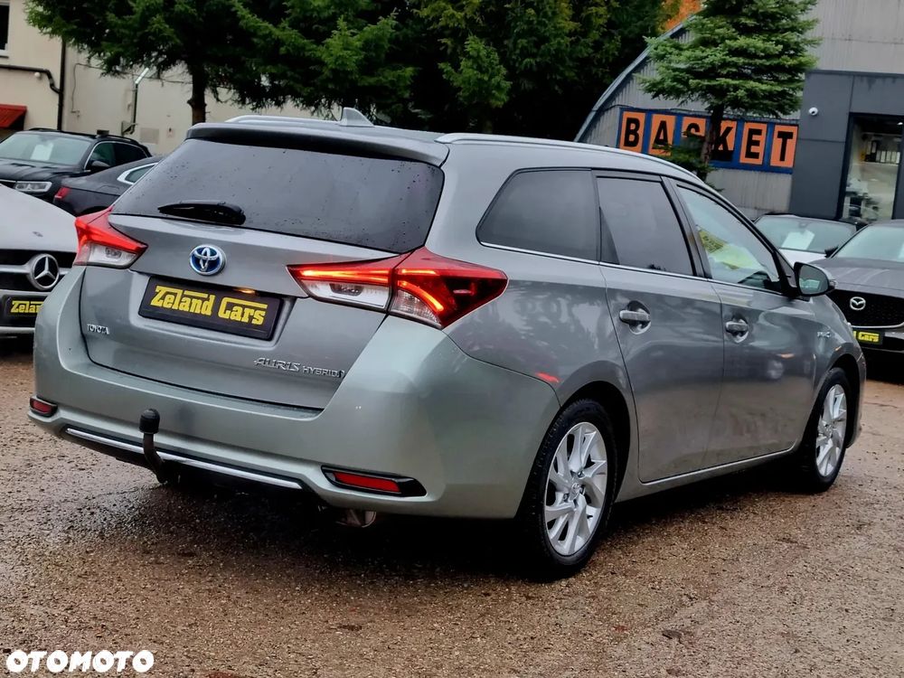 Toyota Auris Hybrid 135 Comfort - 5