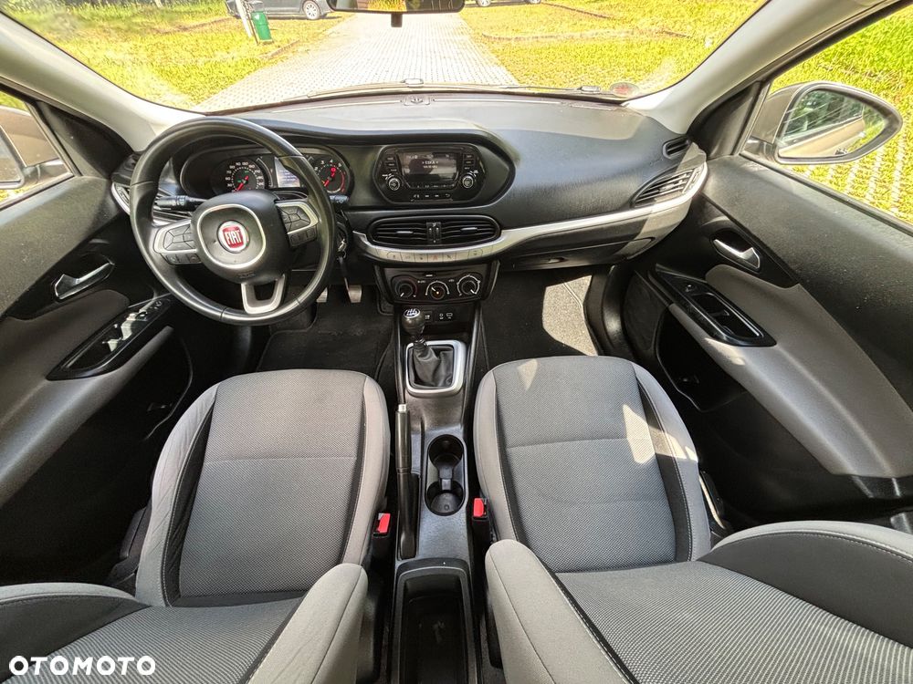 Fiat Tipo 1.4 16V Easy - 8