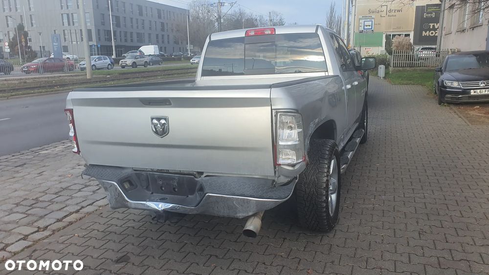 Dodge RAM - 12