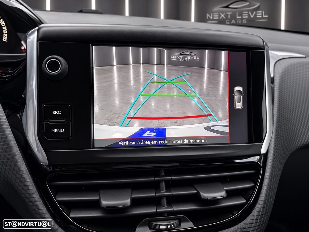 Peugeot 2008 1.2 PureTech GT Line EAT6 - 22