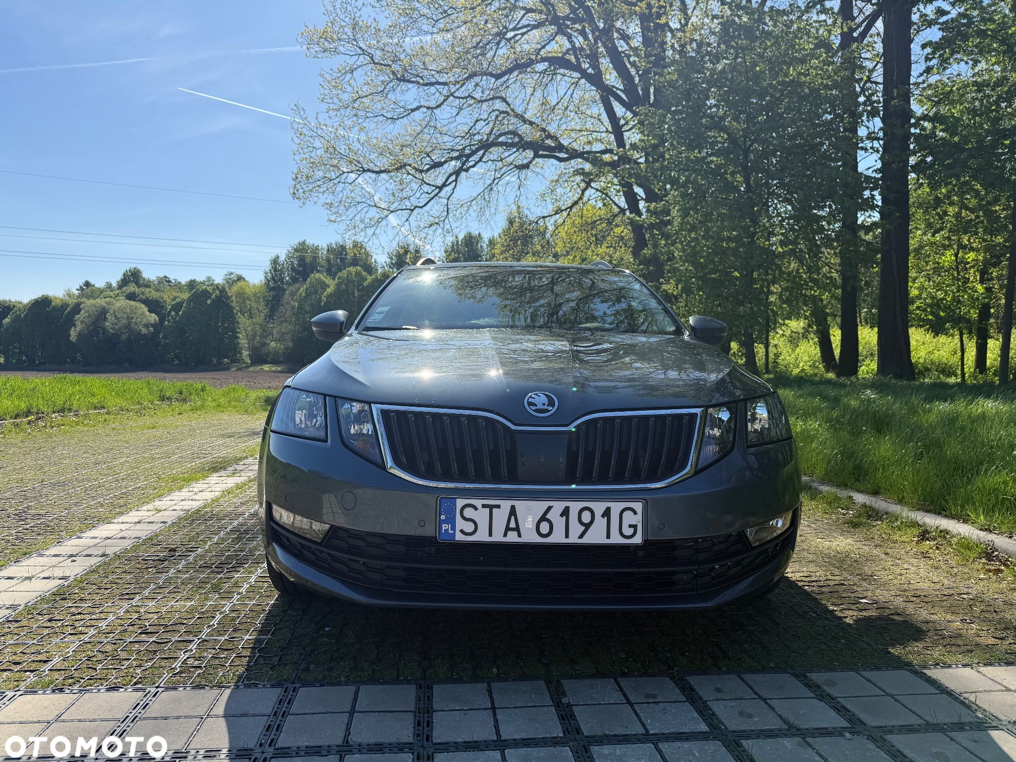 Skoda Octavia Combi 2.0 TDI DSG Edition - 1