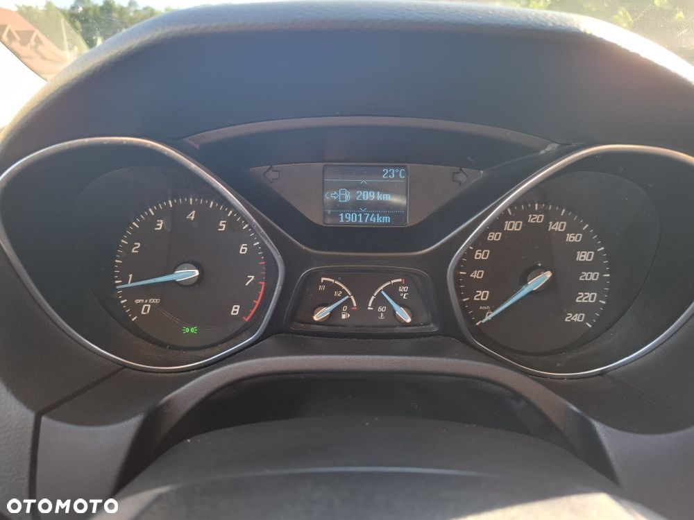 Ford Focus - 8