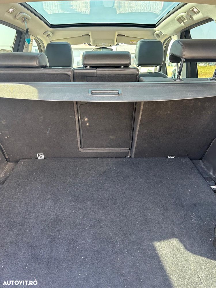 Land Rover Discovery Sport 2.0 l TD4 HSE Luxury Aut. - 12