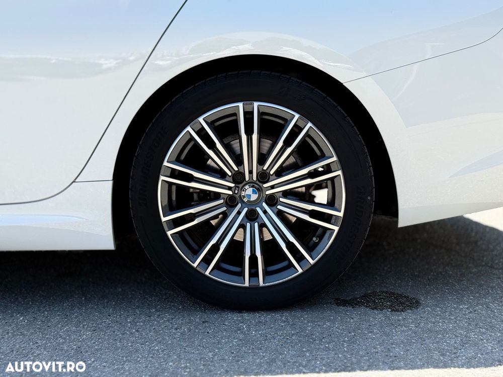BMW Seria 3 320i Aut. Edition M Sport Shadow - 36