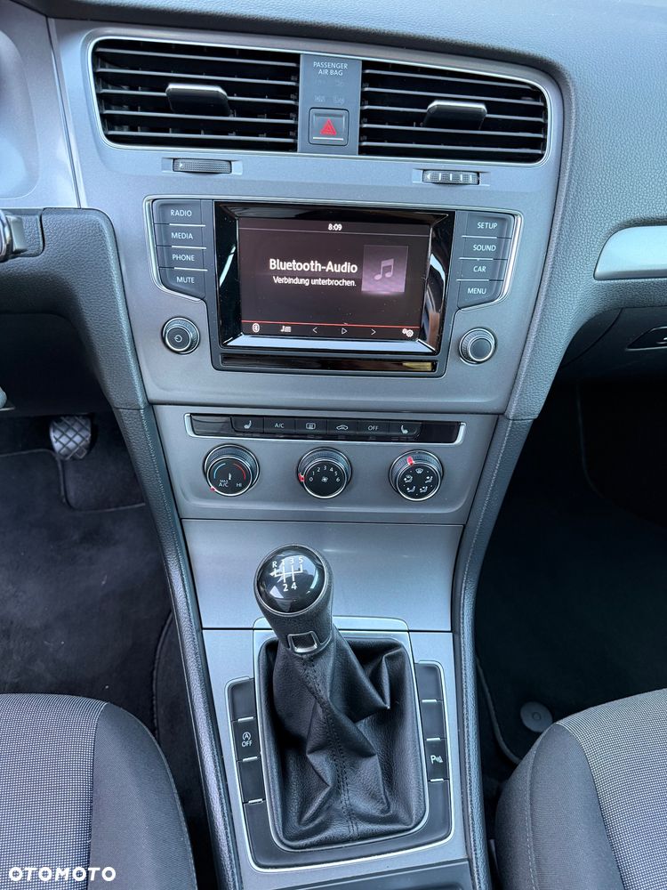 Volkswagen Golf 1.6 TDI BlueMotion Technology Trendline - 16