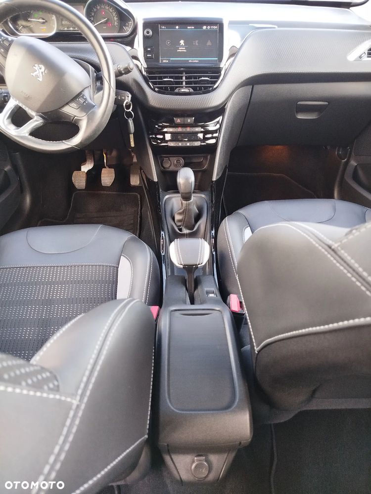 Peugeot 2008 - 14