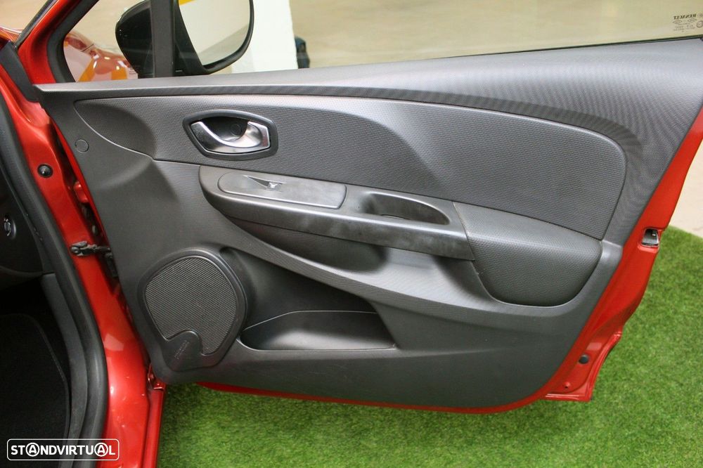 Renault Clio 1.5 dCi Dynamique S - 33