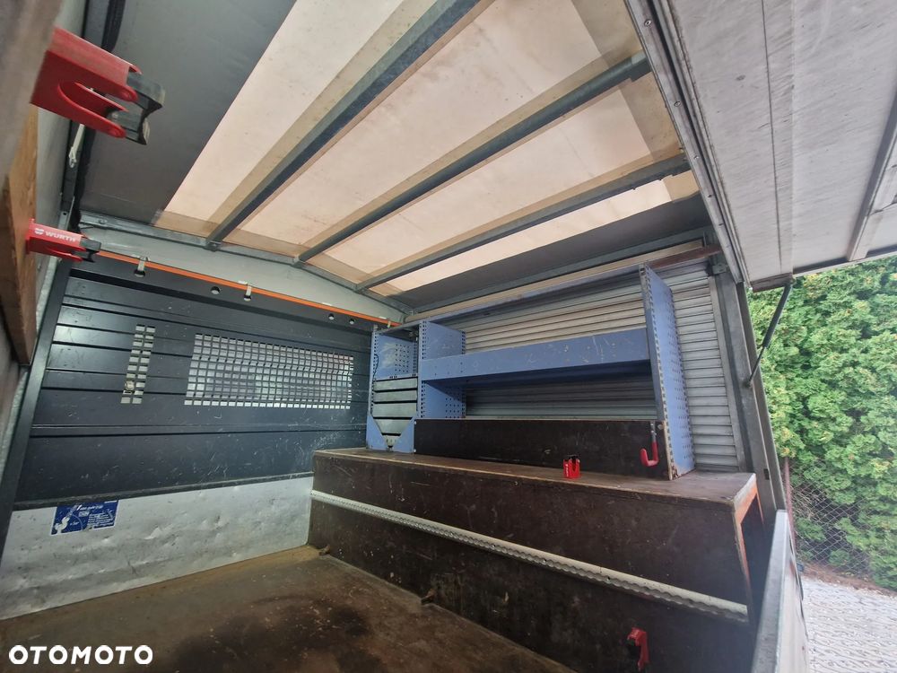 Volkswagen Crafter - 12